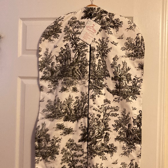 Carry it well Other - 🔴🔵 Carry it Well garment bag used 1x. Made by Etsy